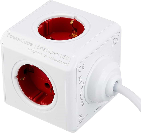 Фото - Удлинитель 220В Allocacoc Powercube Extended 1.5m 4р+ 2 USB Red (1402RD/DEEUPC)