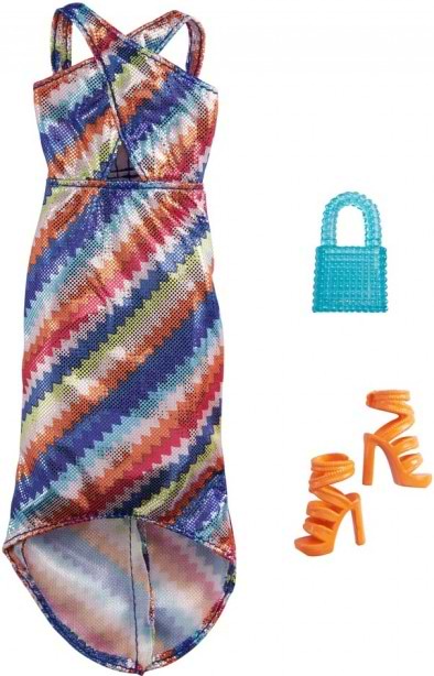 Фото - Одяг та аксесуари для ляльки Barbie Набір одягу "Готові наряди" (в ас.) (GWD96)