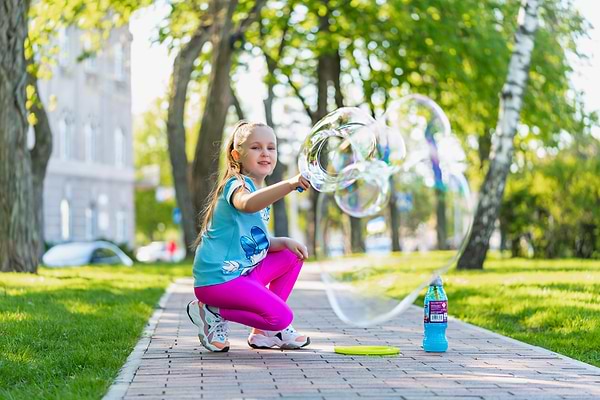 Фото - Мильні бульбашки GazilLion Набір Гігант кільце d20см р-р 237 мл (GZ35375)