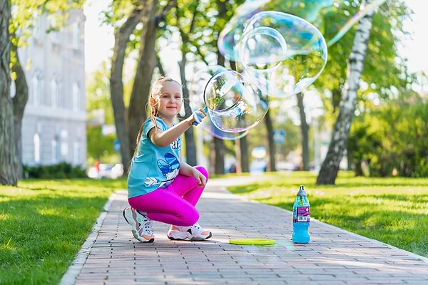 Фото - Мильні бульбашки GazilLion Набір Гігант кільце d20см р-р 237 мл (GZ35375)