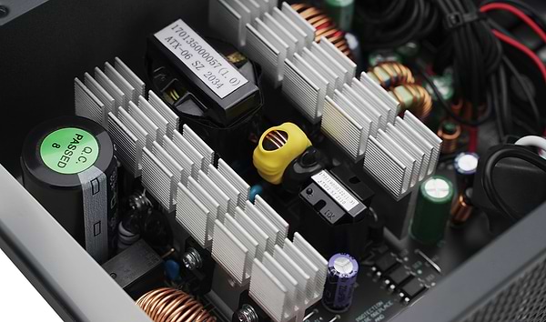 Фото - Блок живлення для ПК Deepcool 700W PF700 (R-PF700D-HA0B-EU)