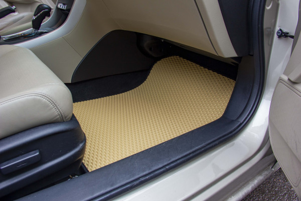 Фото - Килимки з екошкіри в салон авто EVAtech ECO для Accord (CR) Honda 2012-2017 9 покоління Sedan USA HA51459CB5TL2BBLB