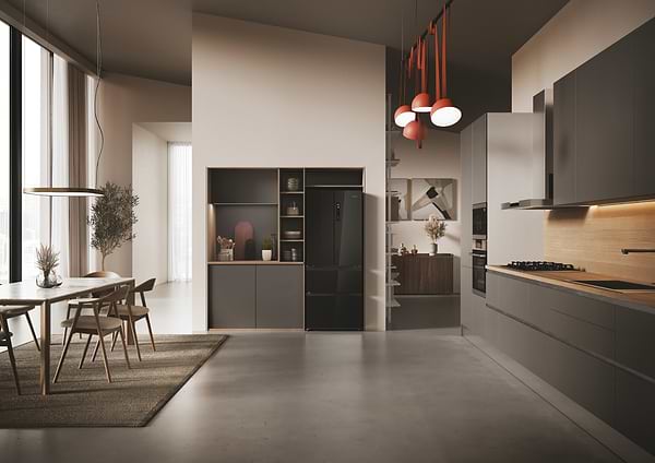 Фото - Холодильник Haier HFR3718ENGB