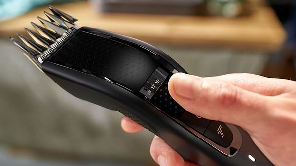 Фото - Машинка для стрижки волос Philips HC7650/15