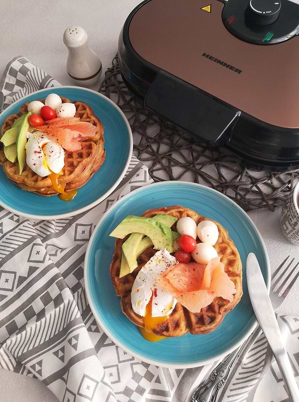 Фото - Вафельница Heinner HWF-1000CR