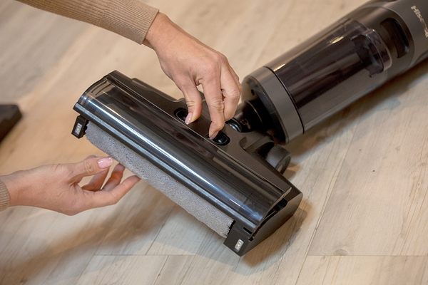 Фото - Пилосос ручний для дому Hisense HFC433170A