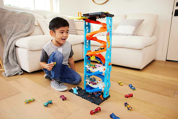 Фото - Игровой набор Hot Wheels Супербашня для гонки (HKX43)
