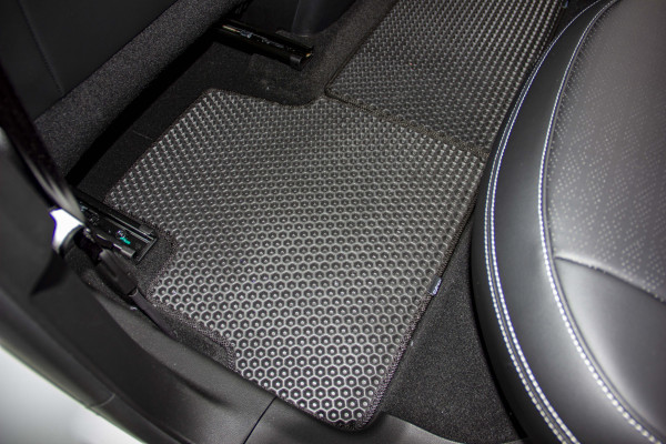 Фото - EVA килимки в салон авто EVAtech для H6 FWD Haval 2020 3 покоління SUV EU HL1769PVR4RBB