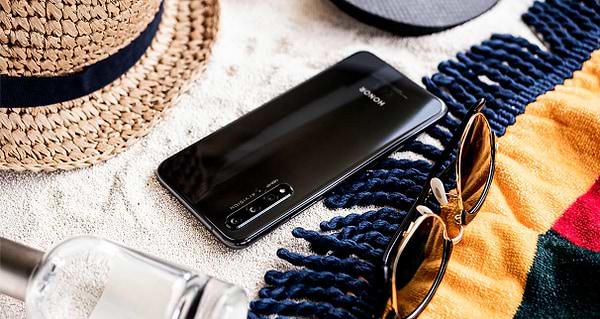 Фото - Смартфон Honor 20 6/128Gb Black