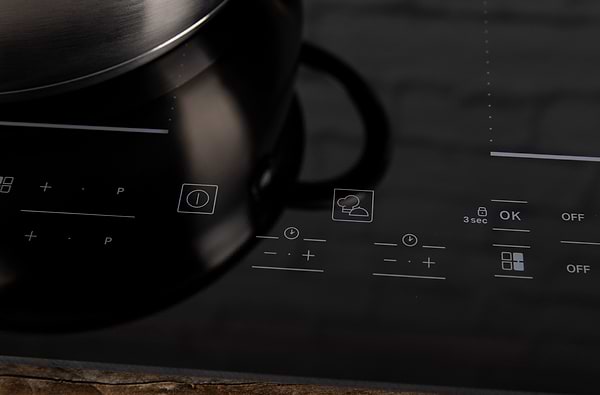 Фото - Дух.шафа + індукційна поверхня Hotpoint-Ariston FA5S841JBLGHA + HB4860BNE