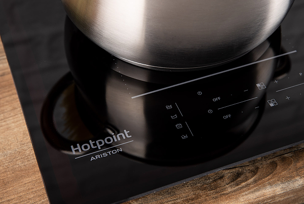 Фото - Духовой шкаф + варочная панель индукционная Hotpoint-Ariston HAO3K78PSUFB + HB4860BNE