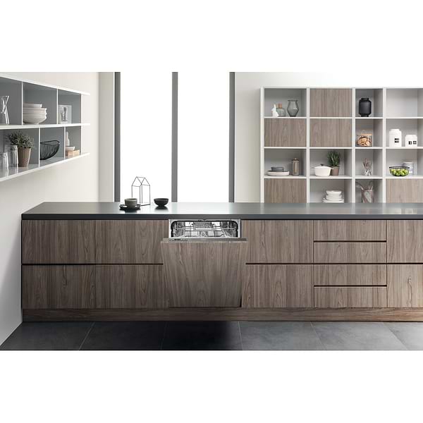 Фото - Посудомоечная машина встраиваемая Hotpoint-Ariston HI 5010 C