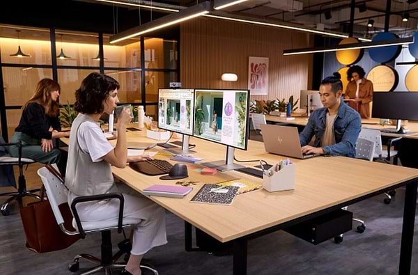 Фото - Монитор HP S7 Pro 727pq (8J4D8UT)