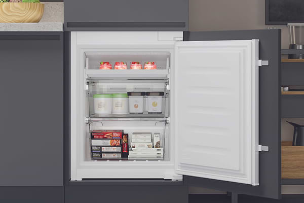 Фото - Холодильник вбудований Hotpoint-Ariston HAC20T321