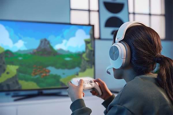 Фото - Гарнітура бездротова ігрова Corsair HS55 Wireless Gaming Dolby 7.1 White (CA-9011281-EU)
