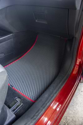 Фото - EVA килимки в салон авто EVAtech для Fiesta (Mark 6) 5-doors Ford 2002-2009 5 покоління Htb EU FD3335C5SBB