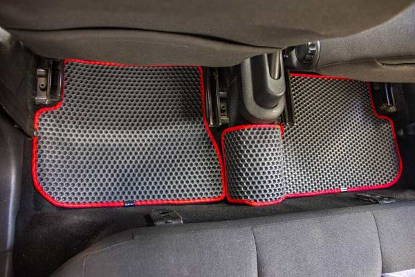 Фото - EVA килимки в салон авто EVAtech для Fiesta (Mark 6) 5-doors Ford 2002-2009 5 покоління Htb EU FD3335C5SBB