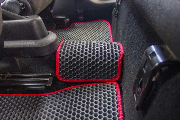 Фото - EVA килимки в салон авто EVAtech для Fiesta (Mark 6) 5-doors Ford 2002-2009 5 покоління Htb EU FD3335C5SBB