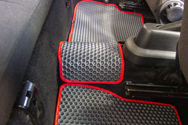 Фото - EVA килимки в салон авто EVAtech для Fiesta (Mark 6) 5-doors Ford 2002-2009 5 покоління Htb EU FD3335C5SBB