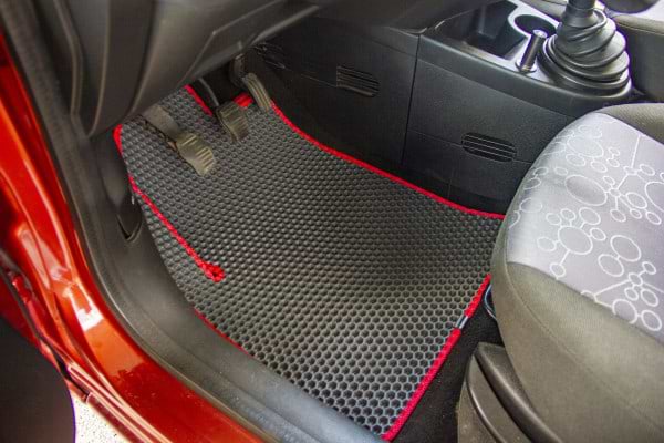 Фото - EVA килимки в салон авто EVAtech для Fiesta (Mark 6) 5-doors Ford 2002-2009 5 покоління Htb EU FD3335C5SBB