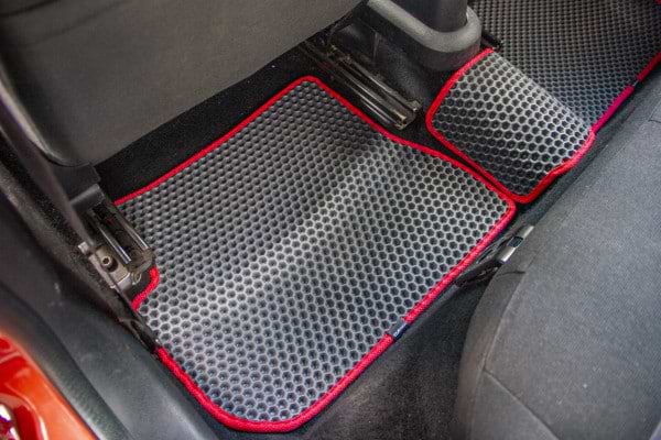 Фото - EVA килимки в салон авто EVAtech для Fiesta (Mark 6) 5-doors Ford 2002-2009 5 покоління Htb EU FD3335C5SBB