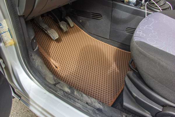 Фото - EVA килимки в салон авто EVAtech для Fiesta (Mark 6) 5-doors Ford 2002-2009 5 покоління Htb EU FD3335C5SBB