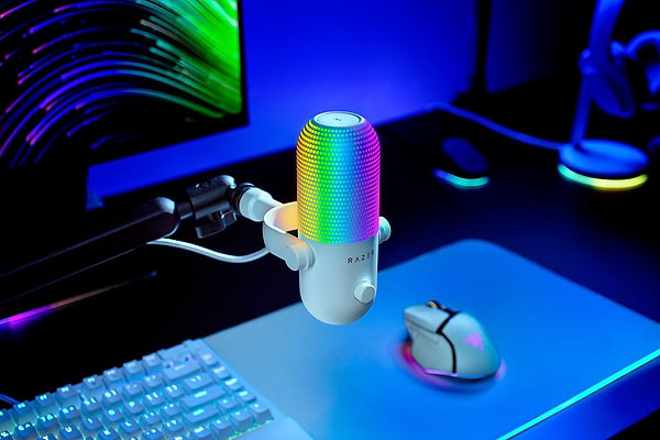 Фото - Мікрофон до комп'ютера Razer Seiren V3 Chroma White (RZ19-05060200-R3M1)
