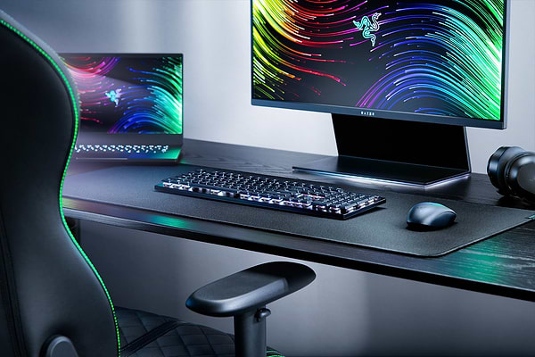 Фото - Клавиатура беспроводная игровая Razer DeathStalker V2 Pro Wireless Red Switch RU (RZ03-04360800-R3M1)