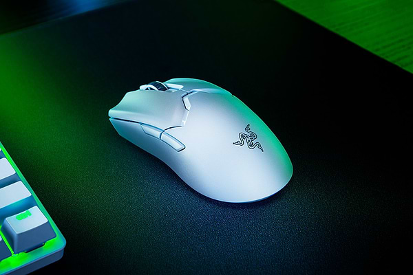 Фото - Миша бездротова ігрова Razer Viper V2 PRO White (RZ01-04390200-R3G1)