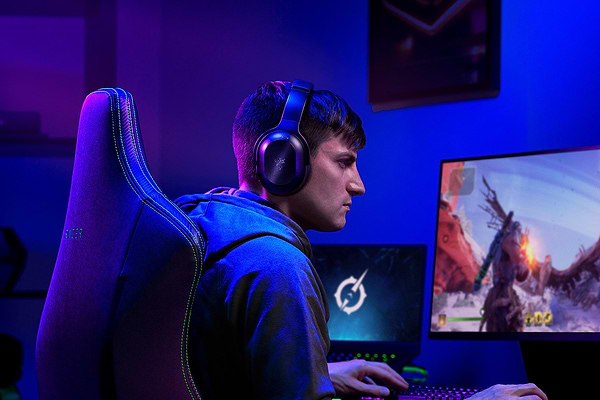 Фото - Гарнітура бездротова ігрова Razer Barracuda Pro (RZ04-03780100-R3M1)
