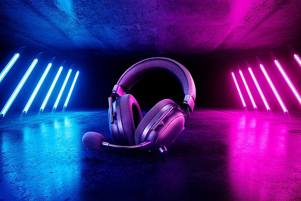 Фото - Гарнітура бездротова ігрова Razer Blackshark V2 PRO Wireless 
Black (RZ04-04530100-R3M1)