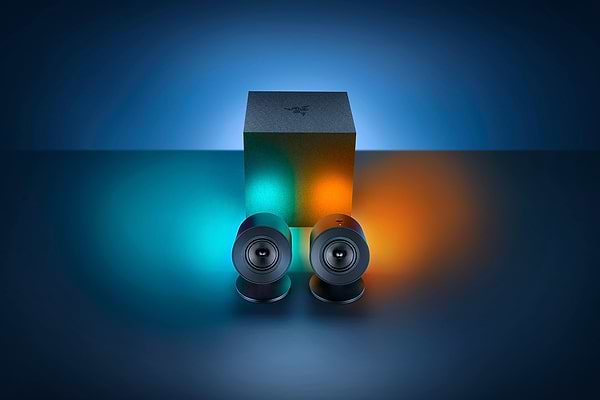 Фото - Компьютерная акустика 2.1 Razer Nommo V2 (RZ05-04750100-R3G1)
