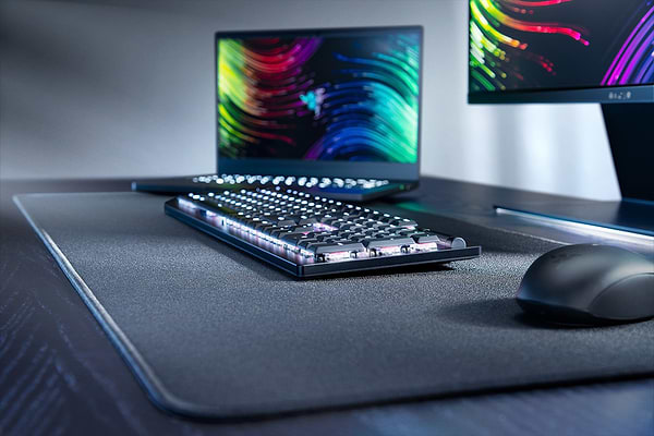 Фото - Клавиатура беспроводная игровая Razer DeathStalker V2 Pro Wireless Red Switch RU (RZ03-04360800-R3M1)