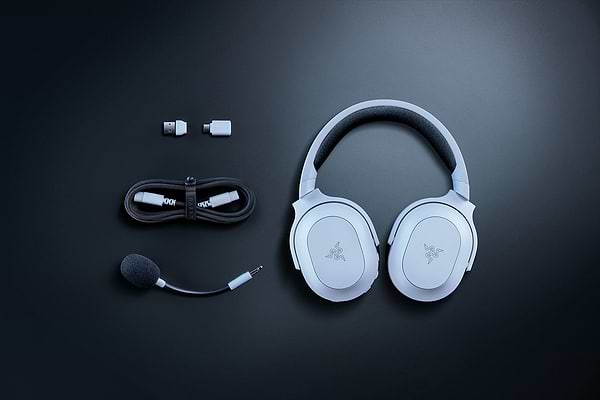 Фото - Гарнітура бездротова ігрова Razer Barracuda X CHROMA White (RZ04-05220200-R3M1)