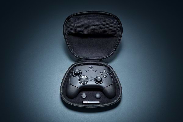 Фото - Геймпад Razer Wolverine V3 PRO 8K Black (RZ06-05540100-R3M1)