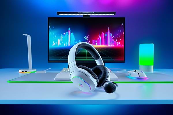 Фото - Гарнітура бездротова ігрова Razer Barracuda X CHROMA White (RZ04-05220200-R3M1)