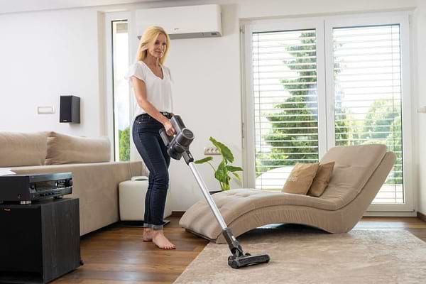 Фото - Пылесос ручной для дома Hisense HVC6463DA