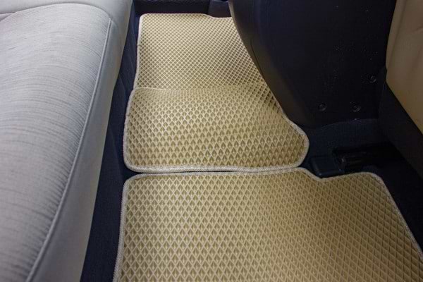 Фото - Килимки з екошкіри в салон авто EVAtech ECO для Sonata (YF) Hybrid (5 clips) Hyundai 2009-2014 6 покоління Sedan USA (HY12467CV5KH5BBB)