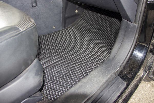 Фото - EVA коврики в салон авто EVAtech для Tucson (JM) MT Hyundai 2004-2010 1 поколение SUV EU HY13539PDC5RBB