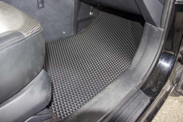 Фото - EVA коврики в салон авто EVAtech для Tucson (JM) MT Hyundai 2004-2010 1 поколение SUV EU HY13539PDC5LA3SBB