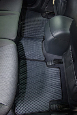 Фото - Коврики из экокожи в салон авто EVAtech ECO для Santa FE (DM) 5 seats Hyundai 2012-2017 3 поколение SUV EU HY33415CD5KH3BBB