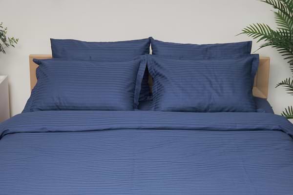 Фото - Комплект постільної білизни Moon&Star 160х220х2 нав. 4х70х70 Delfi Blue Satin Stripe (MS-820000524)