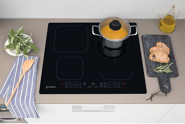 Фото - Варильна поверхня електрична Indesit IB 65B60 NE