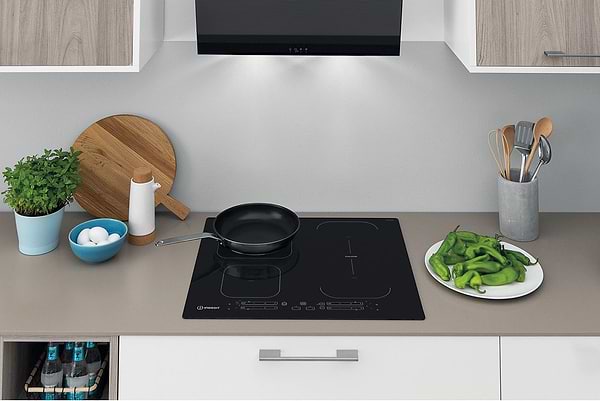 Фото - Варильна поверхня електрична Indesit IB 65B60 NE