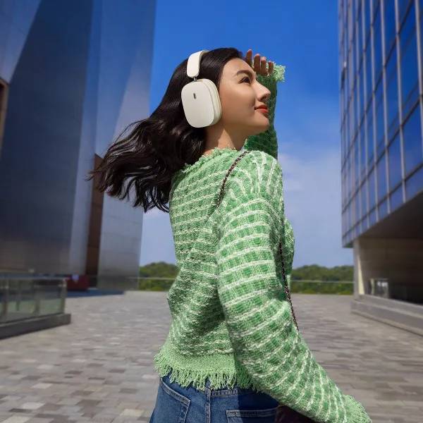 Фото - Наушники накладные беспроводные Baseus Bowie H1 Pro Noise-Cancellation Wireless Headphones Moon White (A00050601213-00)