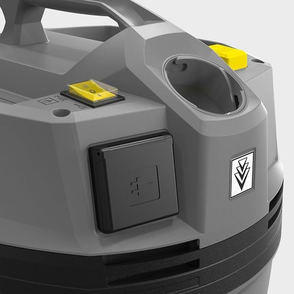 Фото - Пилосос для сухого прибирання з контейнером і мішком Karcher NT 22/1 Ap Te L (1.378-610.0)