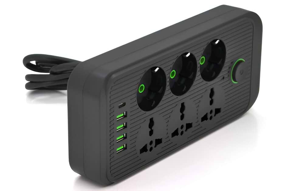 Сетевой фильтр Voltronic F07U 6 роз. (3 EU+3 Universal) + 4 USB + 1PD кнопка вкл. с индикатором 2 м Black