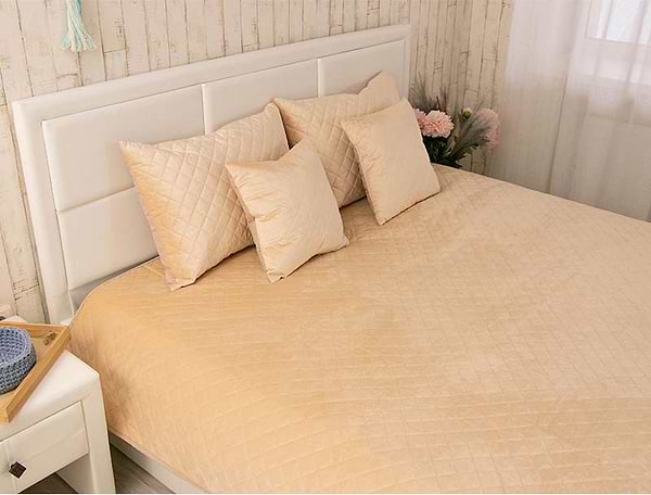 Фото - Покривало двоспальне Руно 180х220 велюр (340.55_Beige ромб)