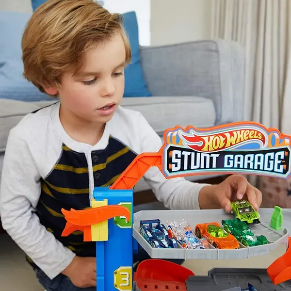 Фото - Ігровий набір Hot Wheels Чотириповерховий гараж для машинок (GNL70)