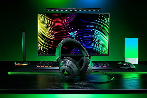 Фото - Гарнітура дротова ігрова Razer Kraken V4 X (RZ04-05180100-R3M1)